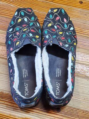 Toms Christmas lights shoes